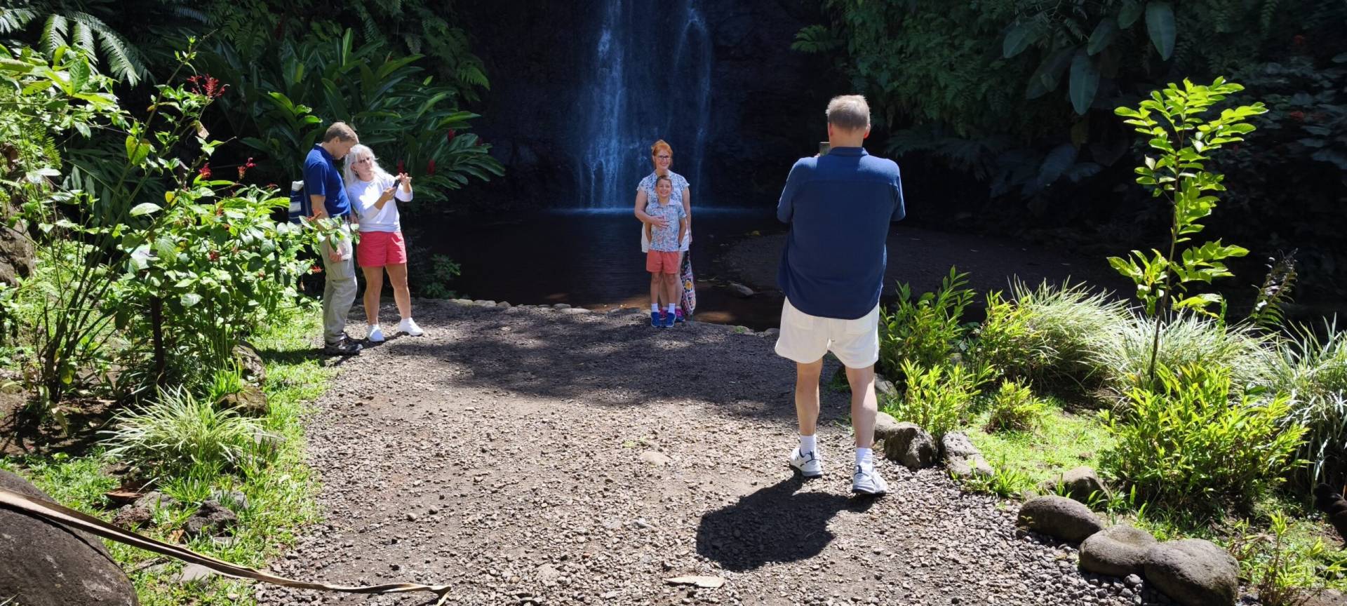 5 Texans at the Vaipahi Water Garden during their fabulous TiTi's Tahiti Tour